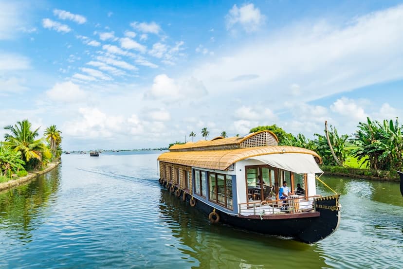 Kerala houseboat cruise